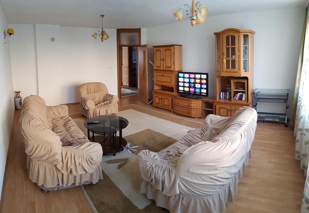 Cima Apartment Prishtine Bagian luar foto